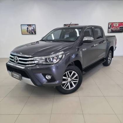 TOYOTA HILUX 2.8 SRX 4X4 CD 16V DIESEL 4P AUTOMÁTICO TOYOTA HILUX 2.8 SRX 4X4 CD 16V DIESEL 4P AUTOMÁTICO